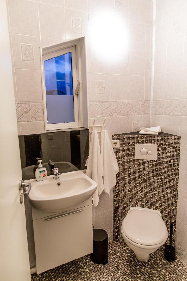 Lava Apartments & Rooms Akureyri Zewnętrze zdjęcie